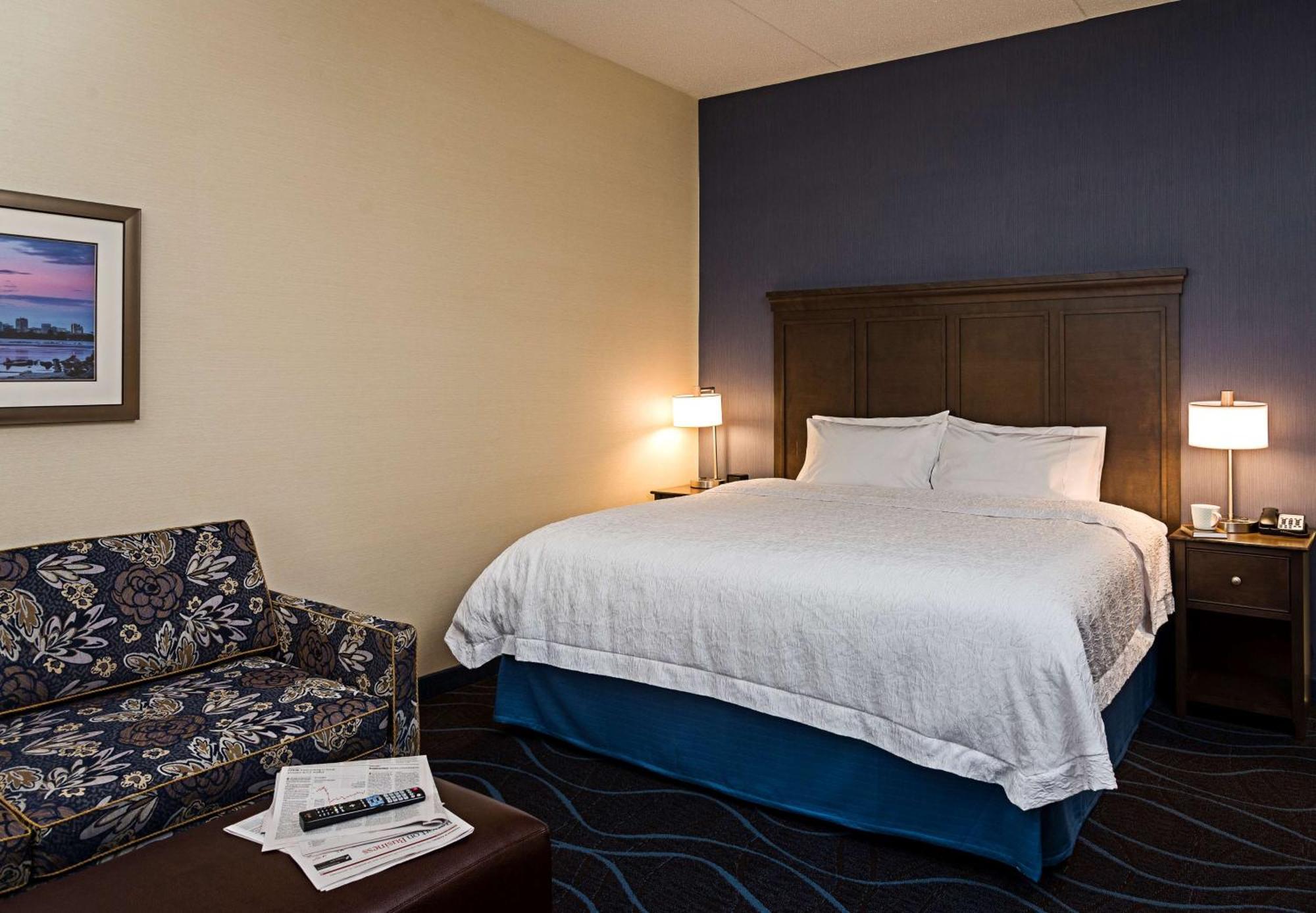 Hampton Inn By Hilton Ottawa Airport المظهر الخارجي الصورة